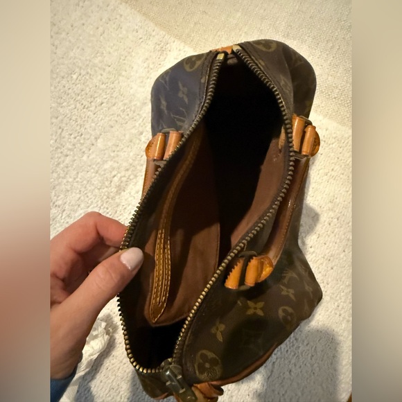 LV Purse from the 80s! Mint condition - Picture 2 of 12